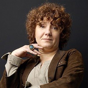 Ayşenil Şamlıoğlu (5 Dakkada Değişir Bütün İşler)