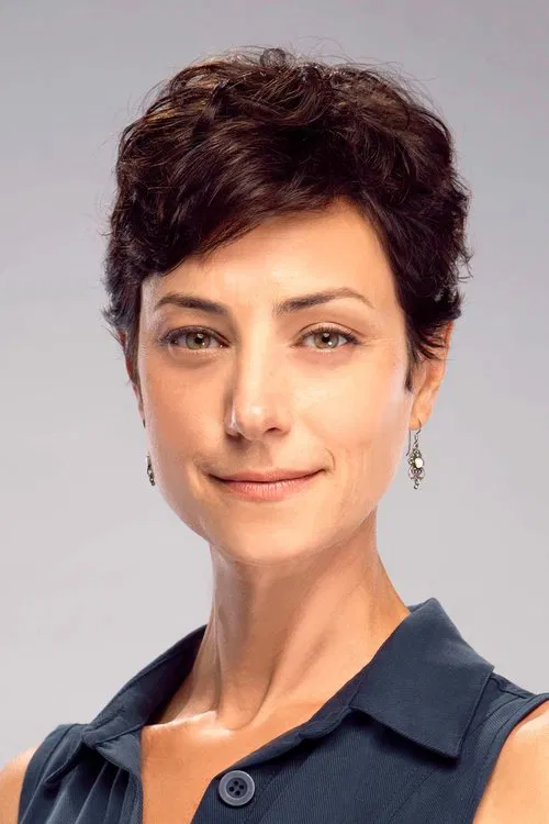 Sanem Çelik — Kumru (Leyla Hali)